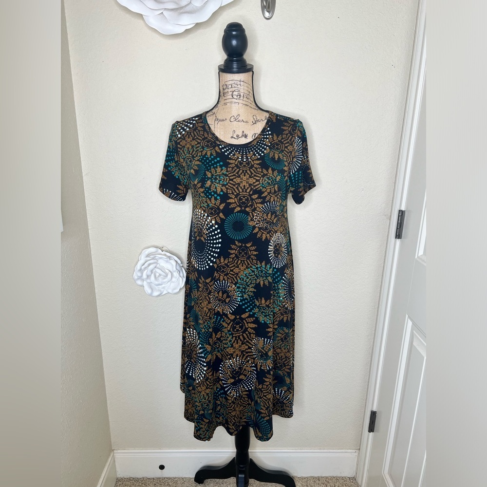 NTM: LuLaRoe discontinued Carly Hi Lo Dress in Tribal & Geometric Print Sz XS